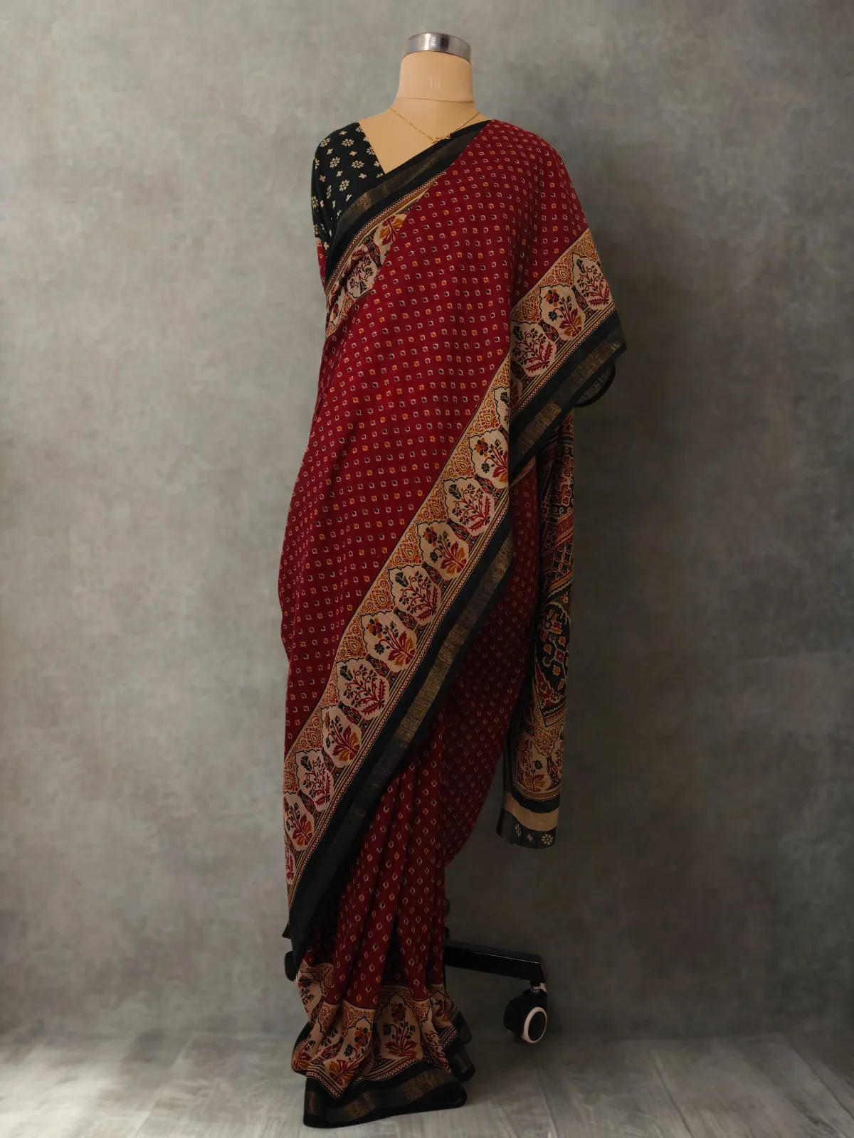 Red Mul Cotton Saree